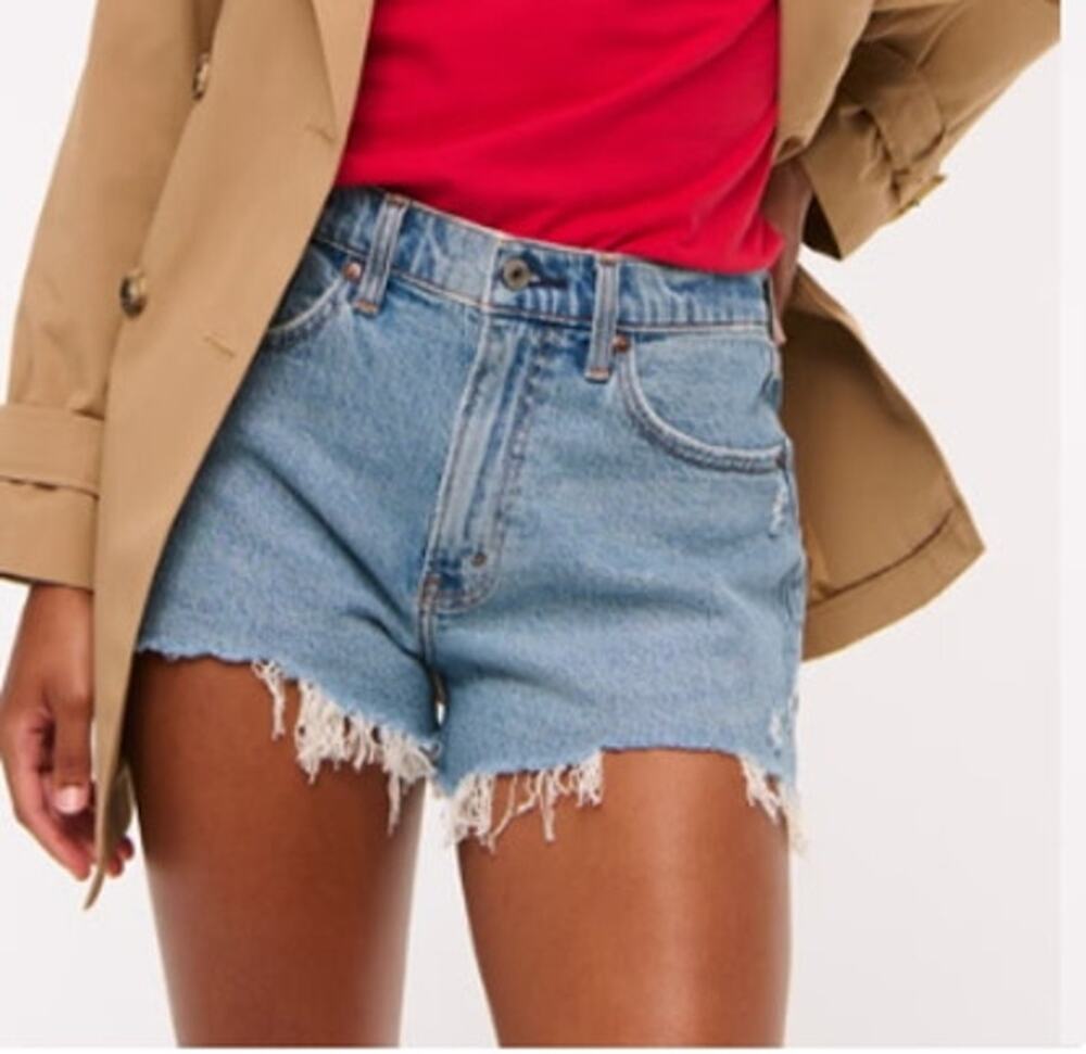 Abercrombie & Fitch The 4" Curve Love High Rise Denim Mom Shorts Blue 30 / 10